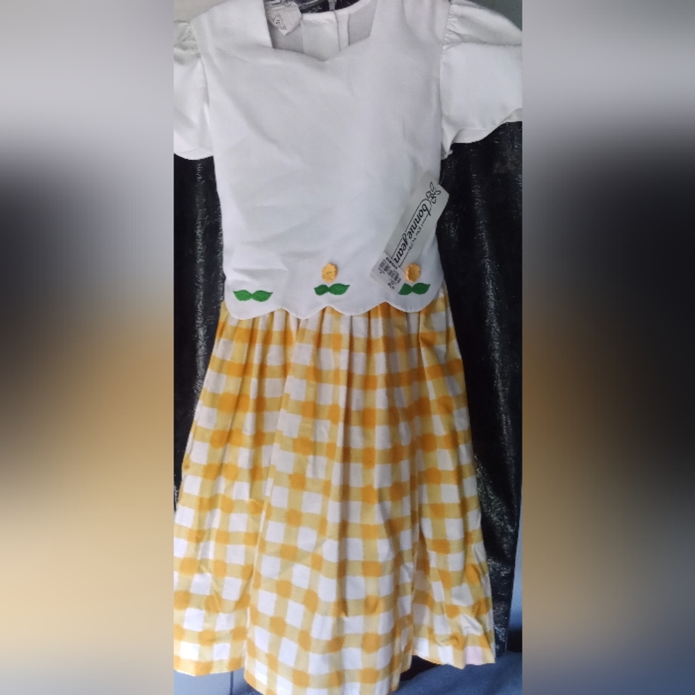 Girls dress